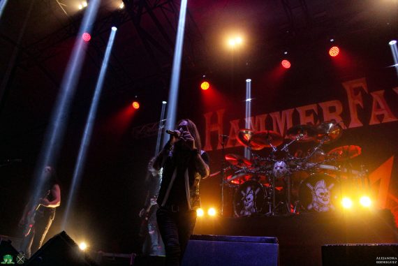 El poder del martillo se hizo presente en Sala Urbana con [Hammerfall]